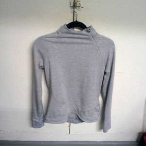 'Mondetta' ladies small pullover spandex sweatshirt